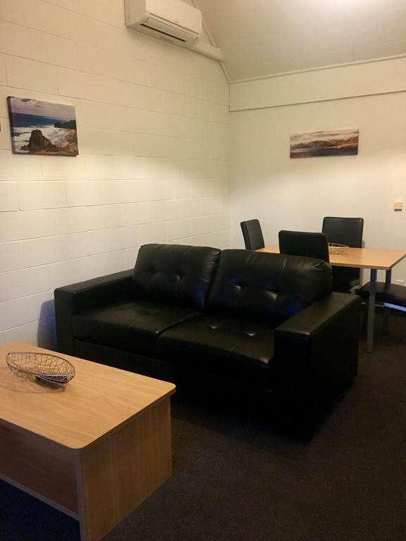 جيرالدين Andorra Motel المظهر الخارجي الصورة